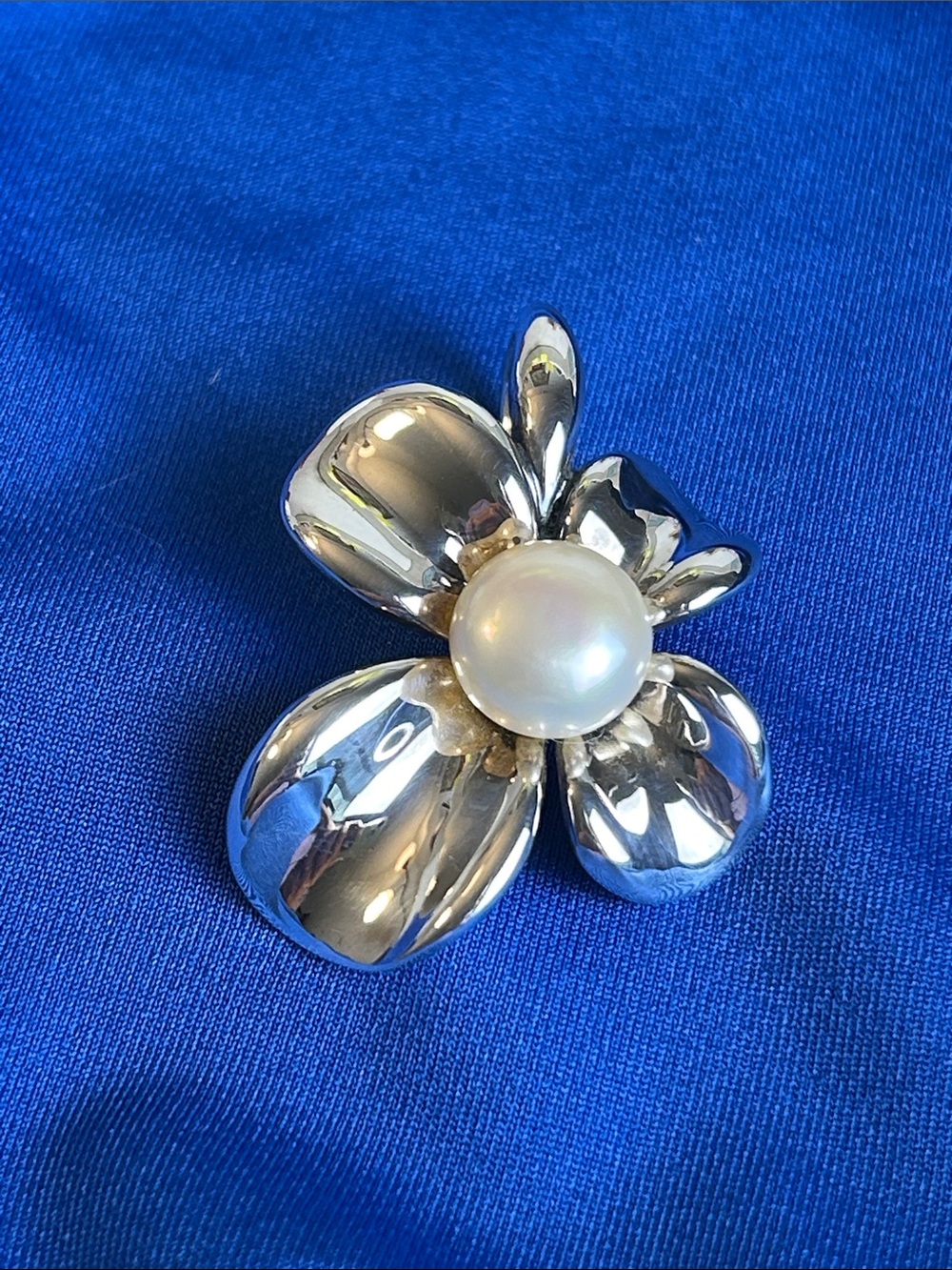Vintage Ann King Sterling Silver 925 White Pearl Flower Pendant